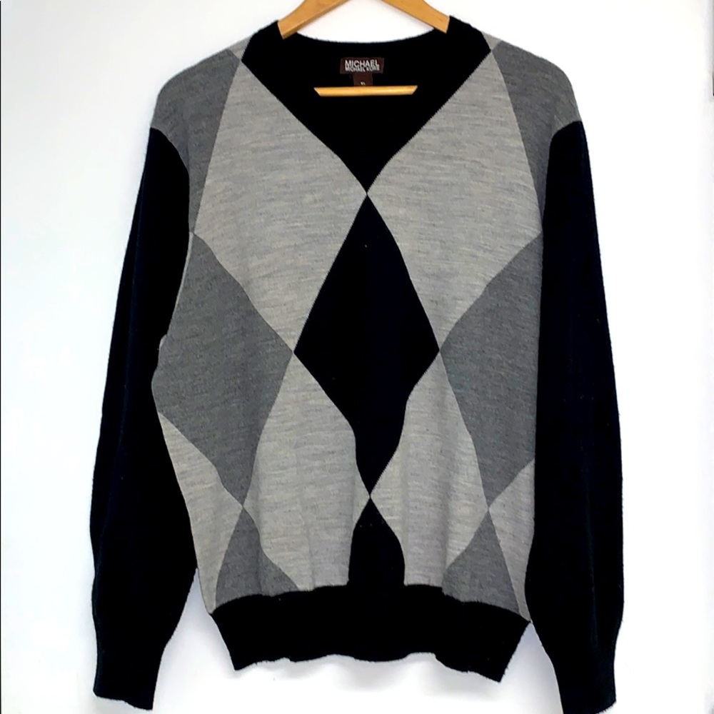💥TOPS SALE💥 MICHAEL KORS V-NECK SWEATER IN BLACK AND GRAY